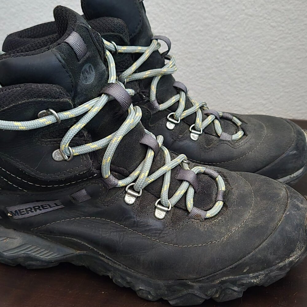Merrell Women's Chameleon Shift Traveler Mid Waterproof Hiking Boot